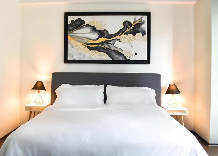 Reforma 284 King Size Swimming Pool, Parking & Kitchen